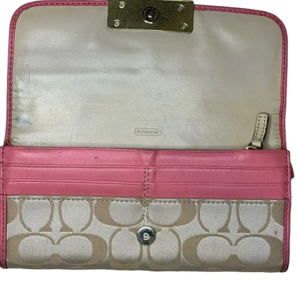 COACH Kristin Signature Wallet - Picture 5 of 6